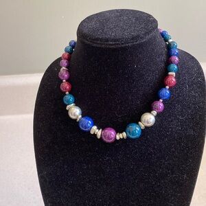 Graduated bead necklace